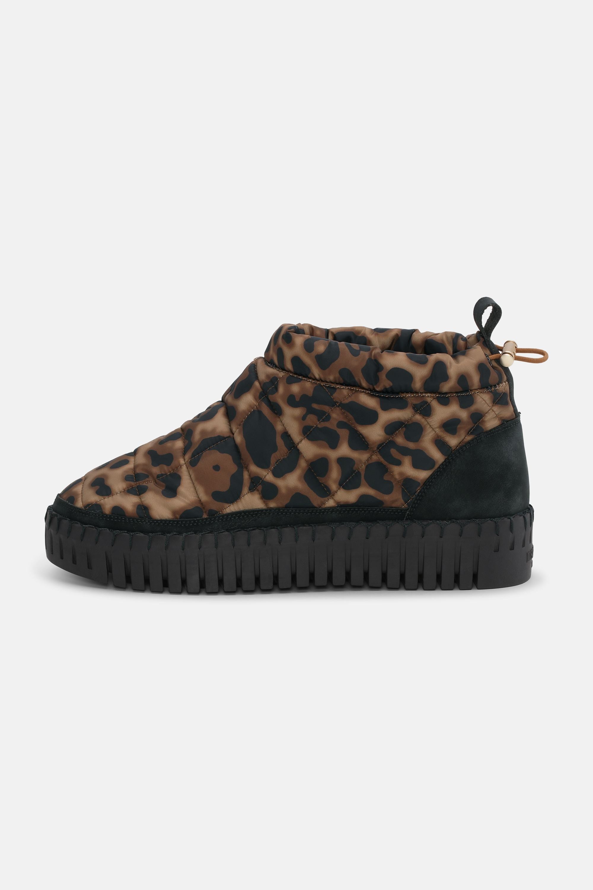Tulip Low Padded Boot - Brown Panthera Print Black